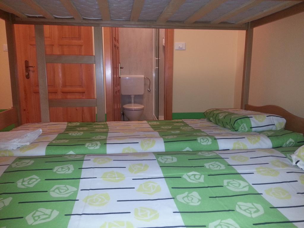 Europa Hostel Portorož Rum bild
