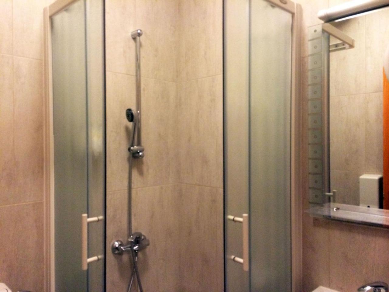 Europa Hostel Portorož Exteriör bild