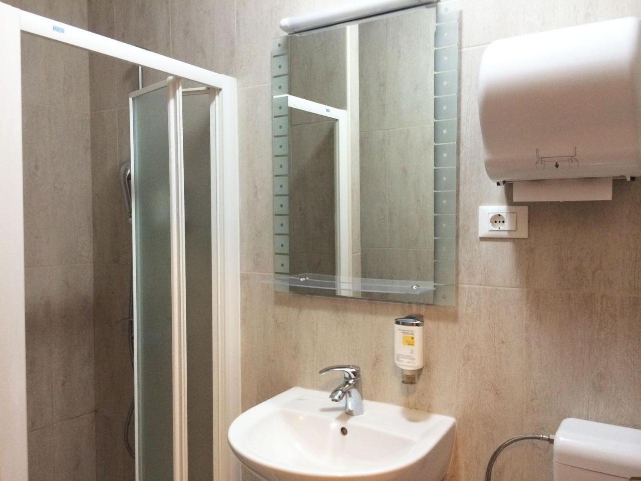 Europa Hostel Portorož Exteriör bild